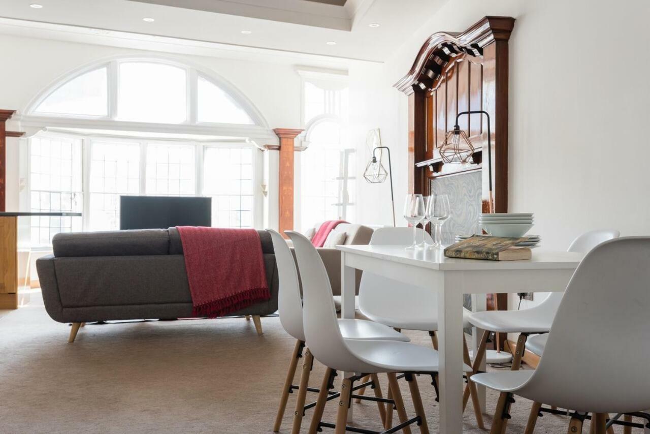 The College Green Loft - Historic Light-Flooded 3Bdr Home بريستول المظهر الخارجي الصورة