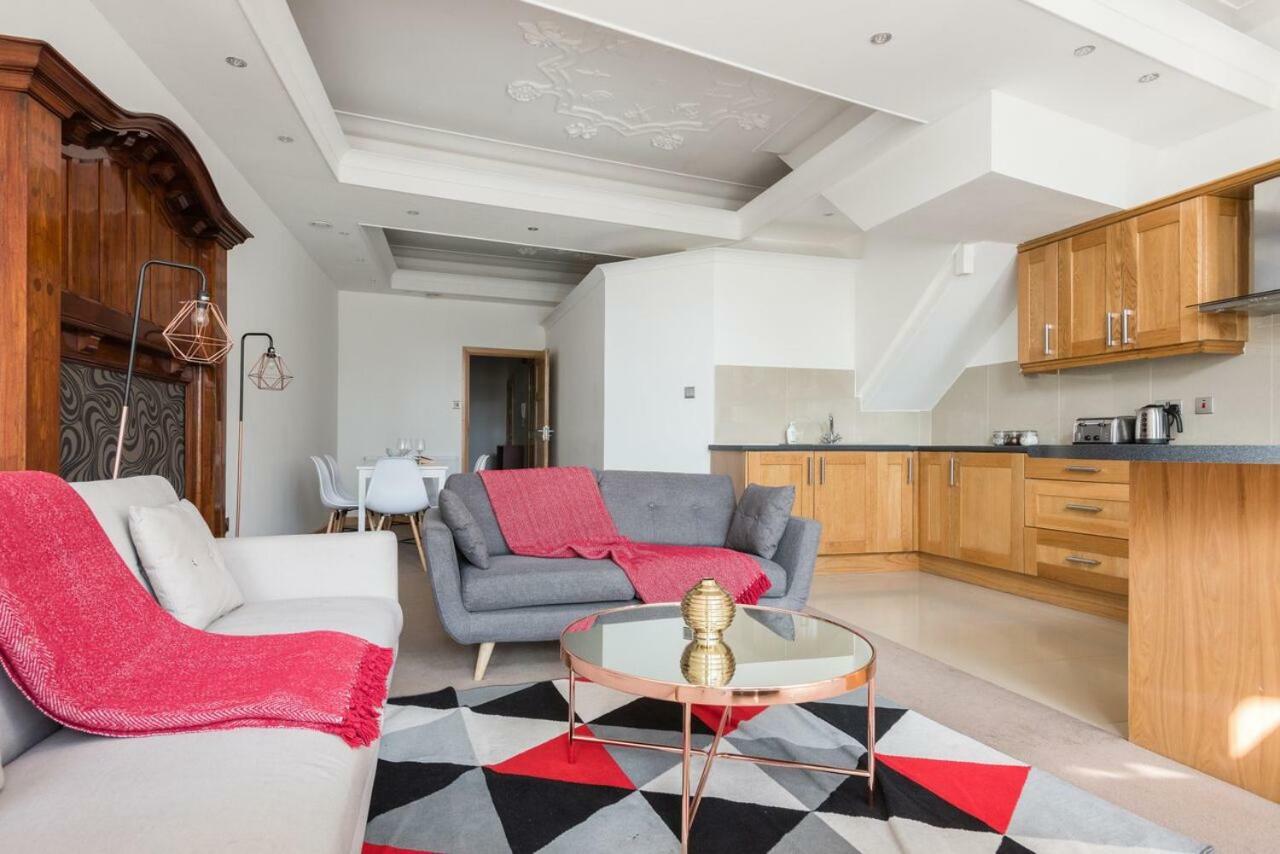 The College Green Loft - Historic Light-Flooded 3Bdr Home بريستول المظهر الخارجي الصورة