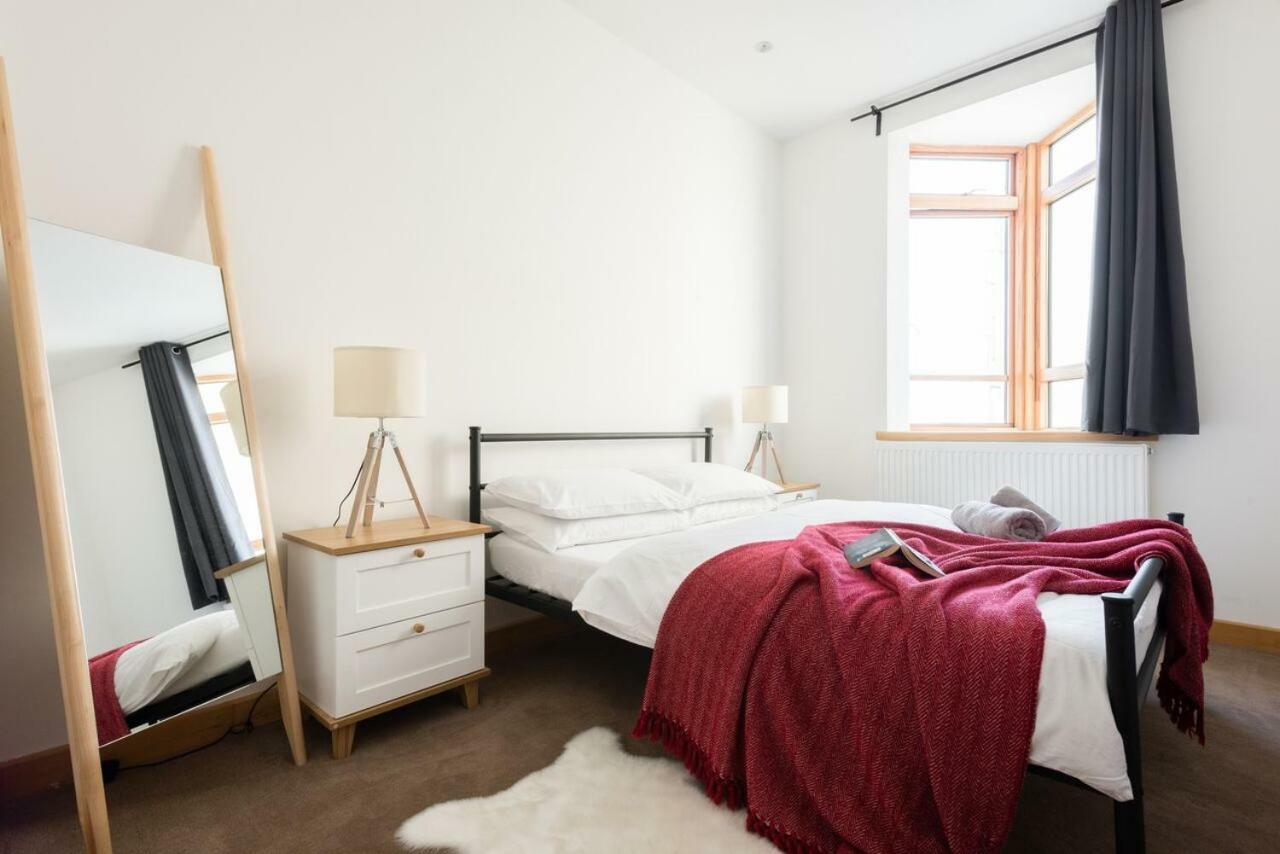 The College Green Loft - Historic Light-Flooded 3Bdr Home بريستول المظهر الخارجي الصورة